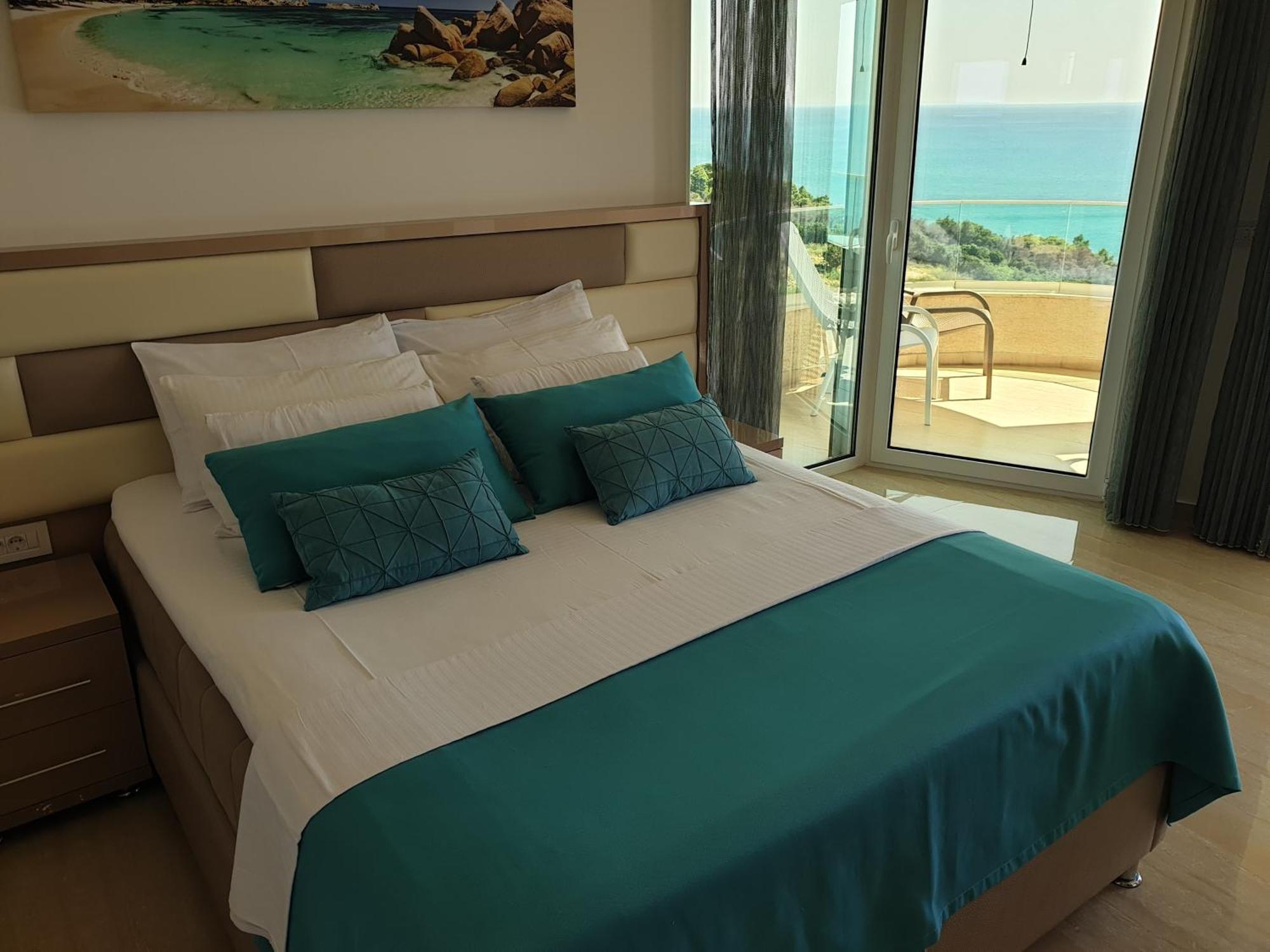 D'hermes Apartment *